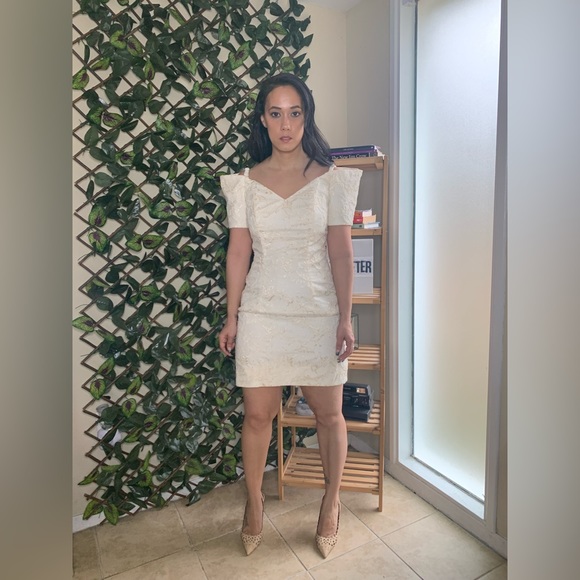 Unite - Picture 2 of 7